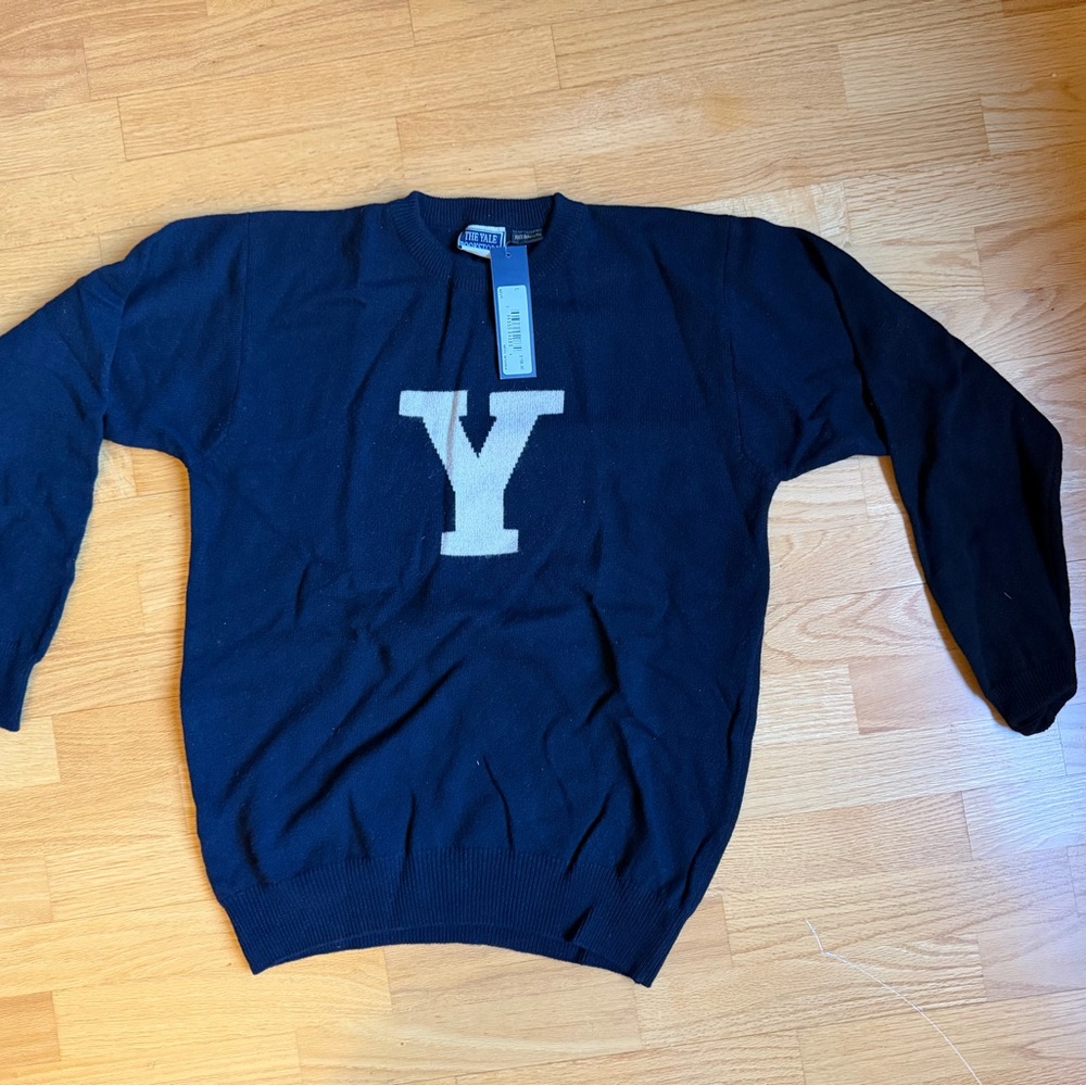 Woolrich Men's Dark Blue Sweater with White 'Y'